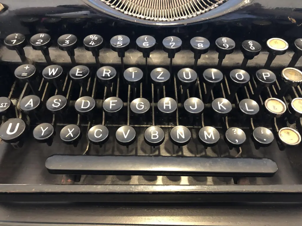 Typewriter Key Mechanism