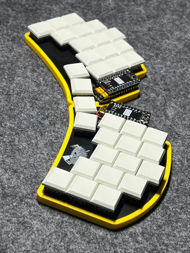 Ferris Sweep Wireless - side