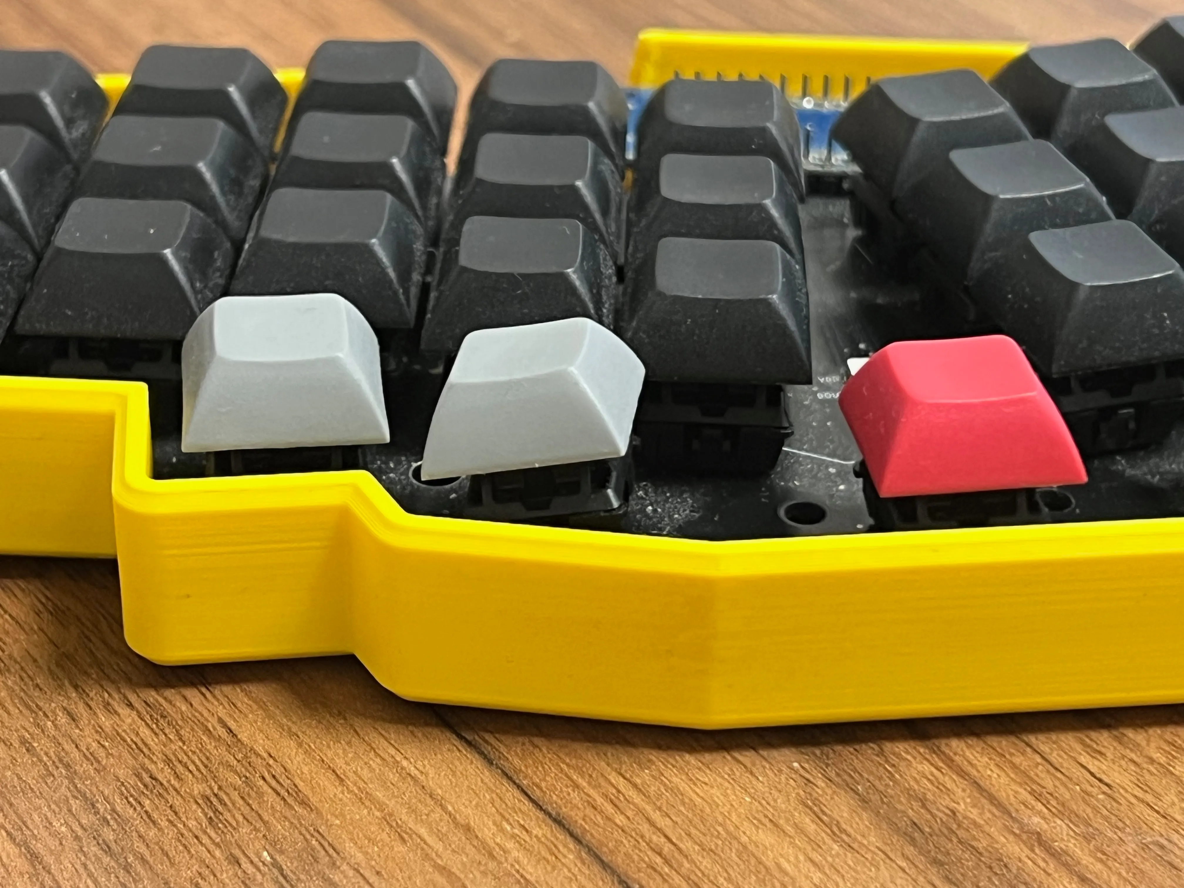 My DIY Reviung41 keyboard with hot-swap switches